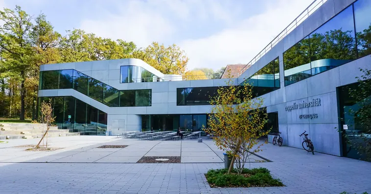 Außenansicht Zeppelin Universität Friedrichshafen